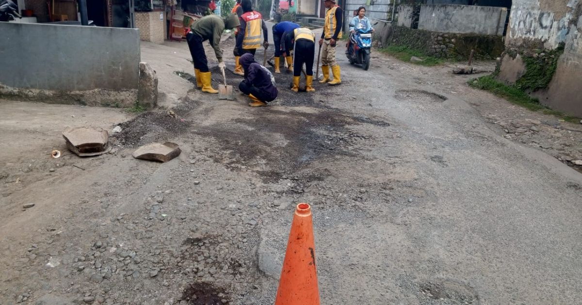 PUPR Kabupaten Bogor Respons Cepat Perbaikan Jalan Galuga-Cimpea-Cibungbulang