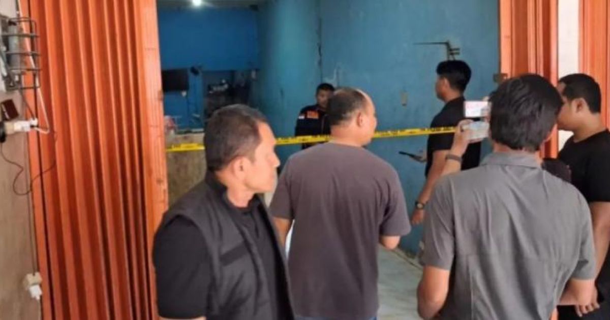 Misteri Kematian Pria Paruh Baya di Kios Ayam Geprek Bekasi, Polisi Turun Tangan Selidiki Penyebab