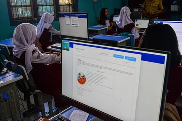 Jebloknya Nilai Matematika TKA SMA Tak Bawa Kekhawatiran Menteri untuk Siswa SD-SMP