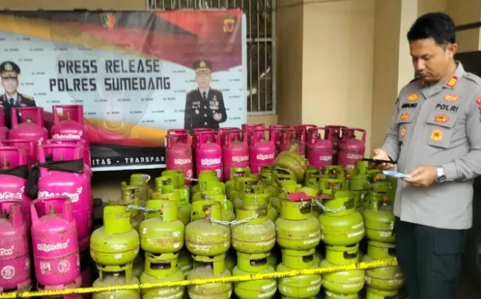 Modus Pengoplosan Gas Elpiji Subsidi di Sumedang Terbongkar, Tiga Pelaku Terancam Penjara