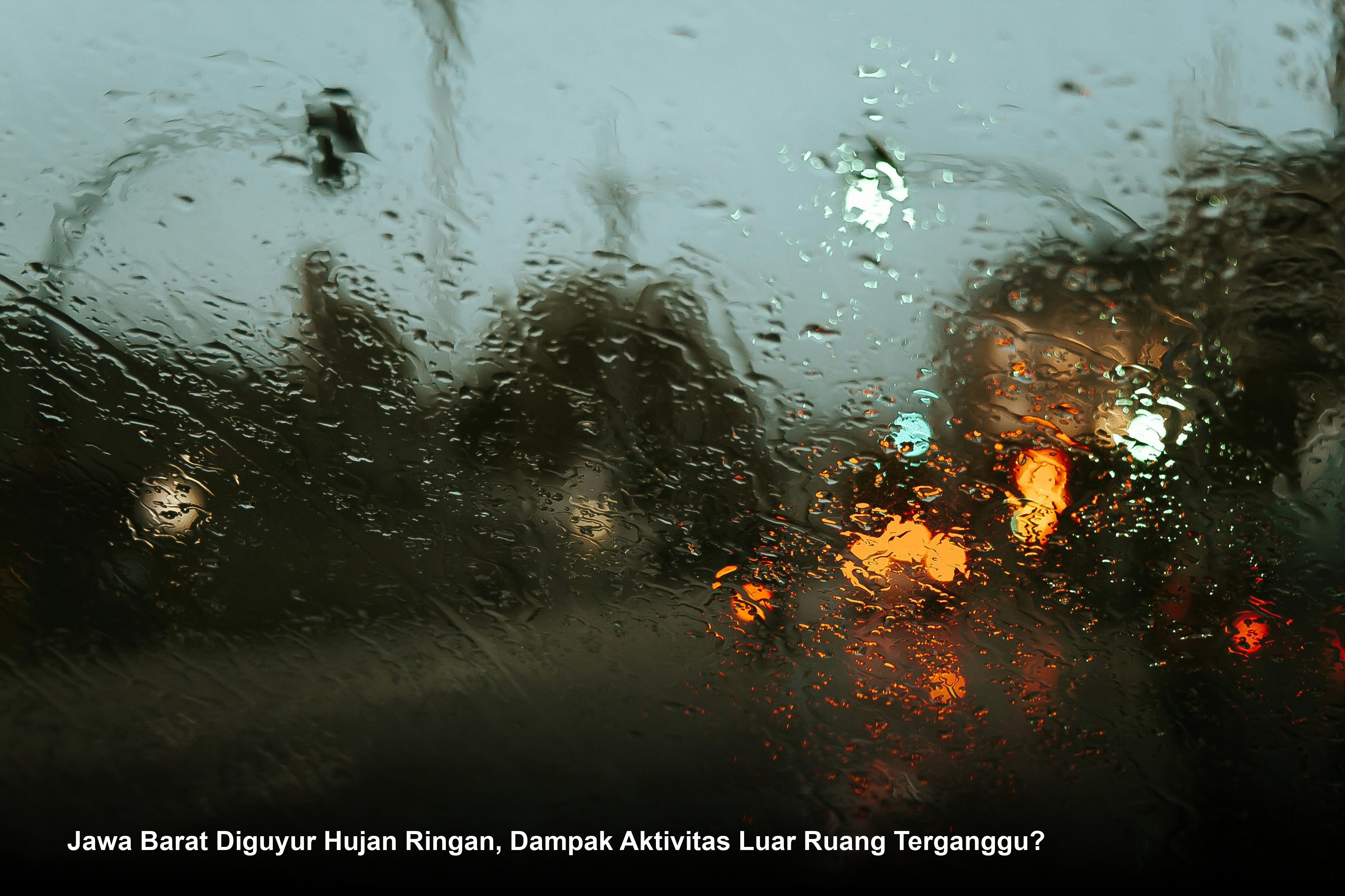Jawa Barat Diguyur Hujan Ringan, Dampak Aktivitas Luar Ruang Terganggu?