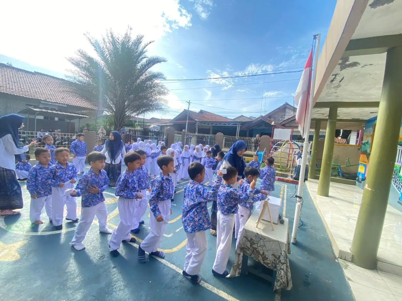 Tanamkan Kepedulian Sejak Dini, TK Islam Fatmawati Kota Bogor Gelar Doa dan Penggalangan Dana