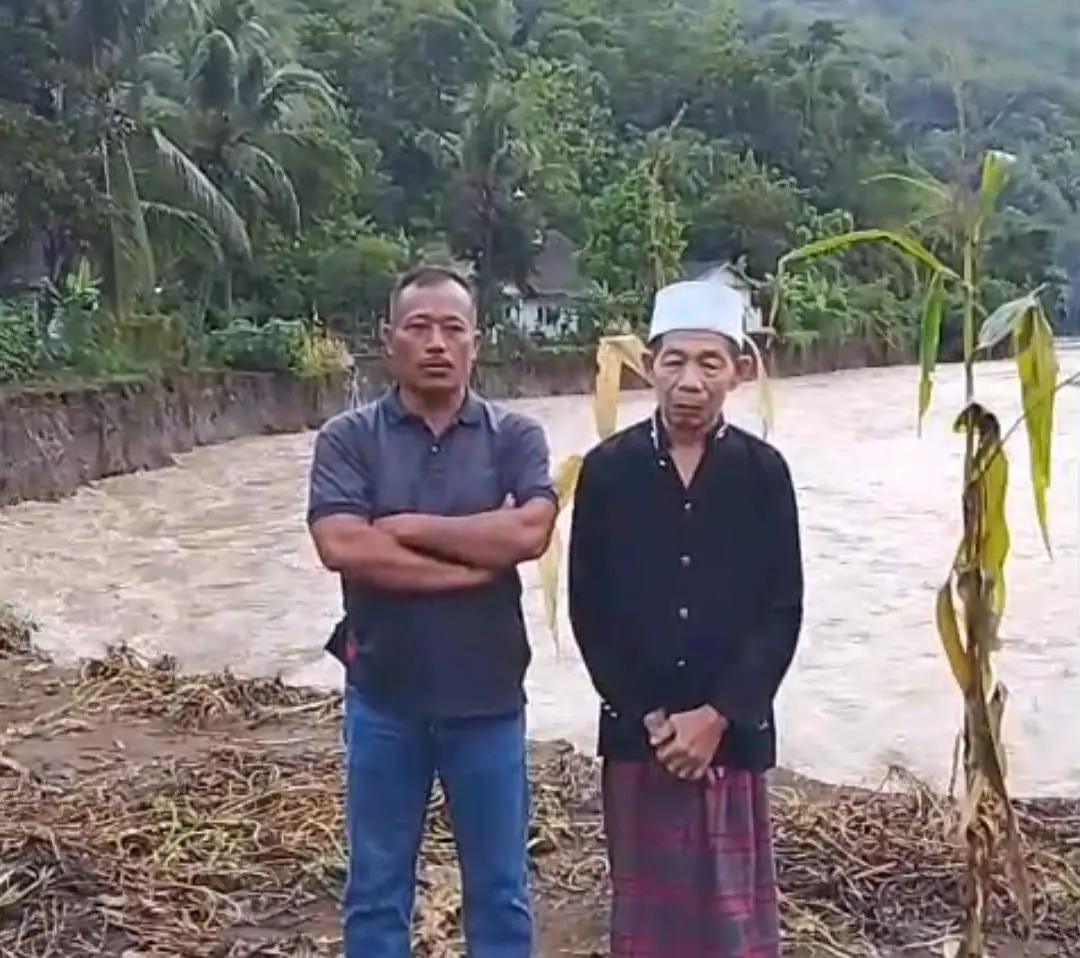 Pemerintah Desa Cidadap Selow Respon, Warga Sawah Tengah Dibiarkan Hadapi Amukan Sungai