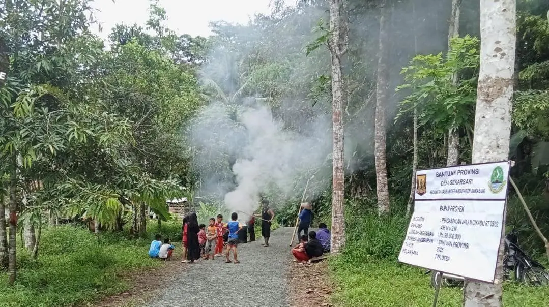 Pemerintah Desa Sekarsari, Kalibunder, Realisasikan Pengaspalan Jalan Cikadu melalui Bantuan Provinsi Jawa Barat