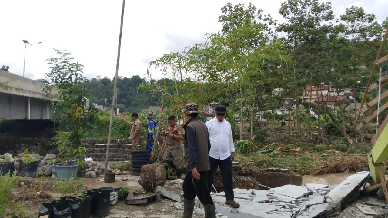 Beda Pandangan Soal Banjir Cisolok, Bupati Soroti Tambang Liar, BPBD Minta Analisis Dulu