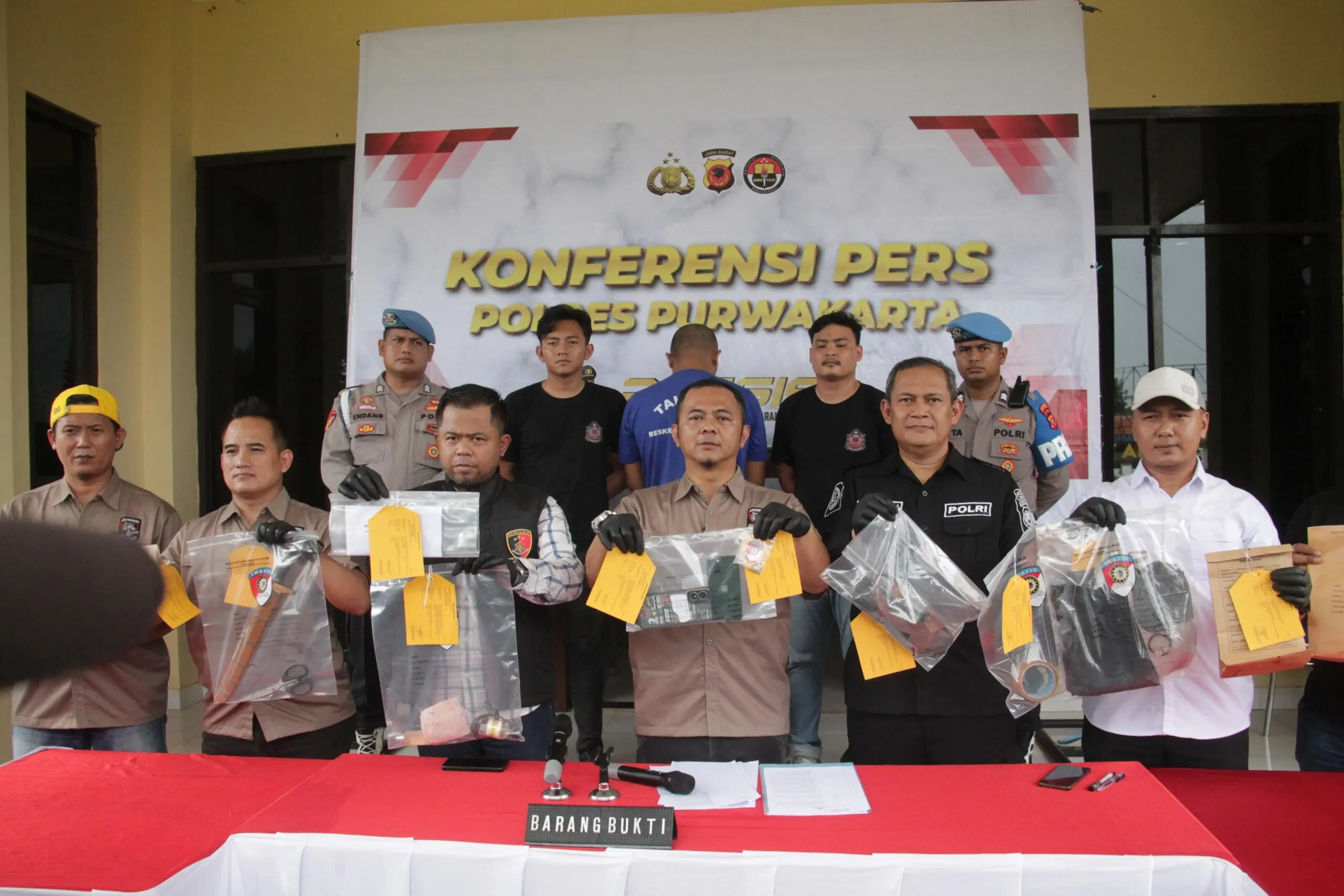 Polres Purwakarta Ungkap Kasus Pembunuhan Karyawati Minimarket