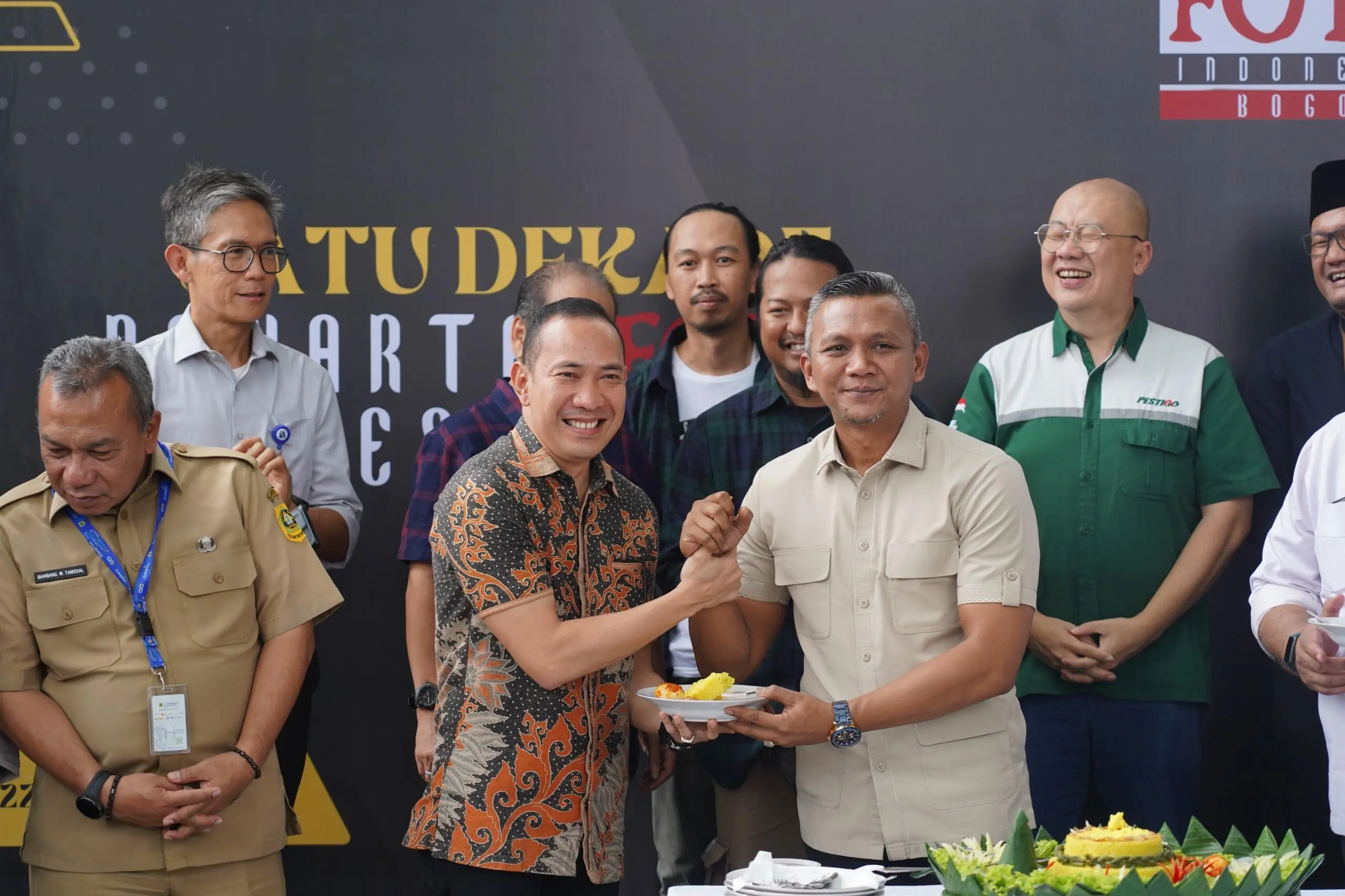 Pimpinan DPRD Kota Bogor Apresiasi Kreativitas PFI Bogor Dalam Pameran Foto Satu Dekade